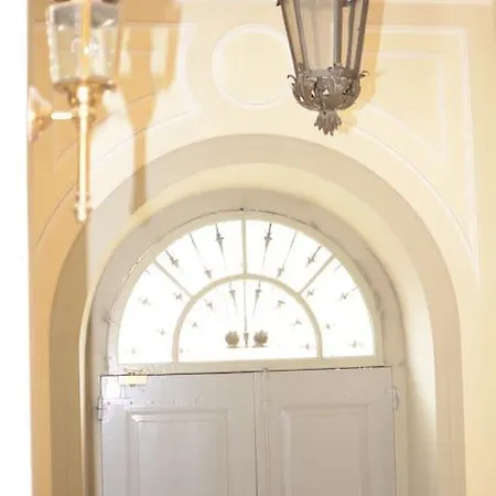 Historical And Luxury Apartment