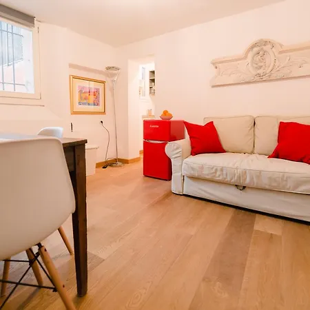 Apartment Historical And Luxury