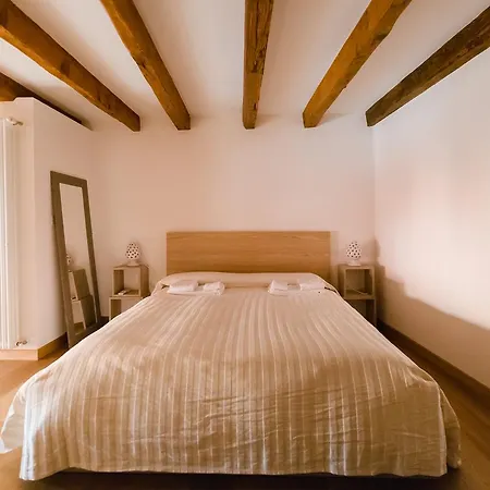 Historical And Luxury Apartment